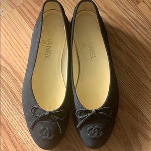 AUTHENTIC CHANEL Cap Toe LEATHER FLATS 37.5